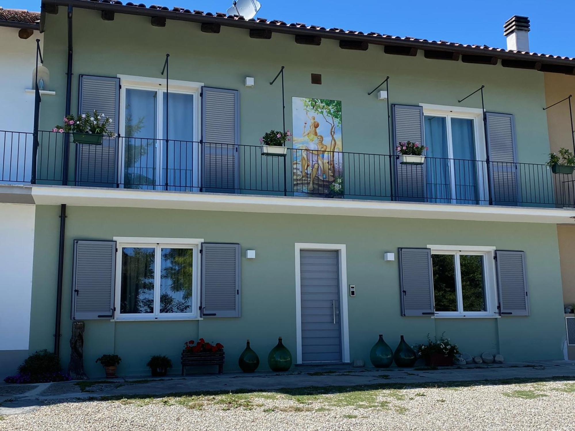 Benevello Moncrivel Rooms & Relax מראה חיצוני תמונה